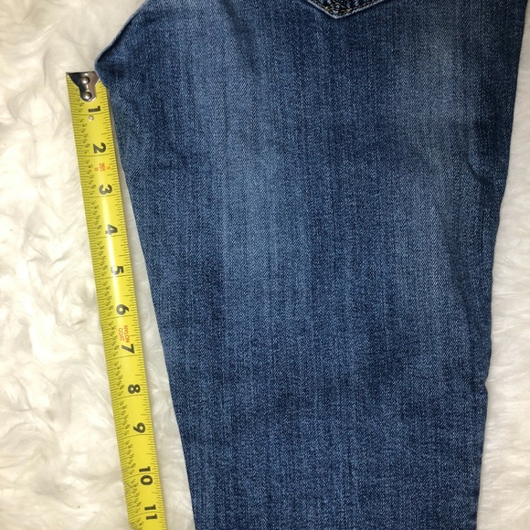 Gap Mid Rise Destructed Girl friend Jean Nwot - Picture 3 of 11